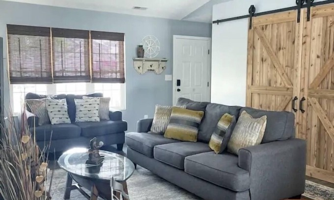 Capitol Beach House | Capital View Place