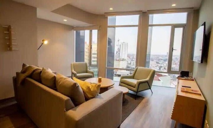 Cuauhtemoc Condo | Capitalia | Best Location @ Reforma
