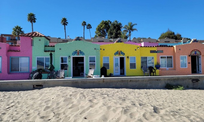 Capitola Condo | Capitola Venetian (Mouse House) - Beach front - Unit #3