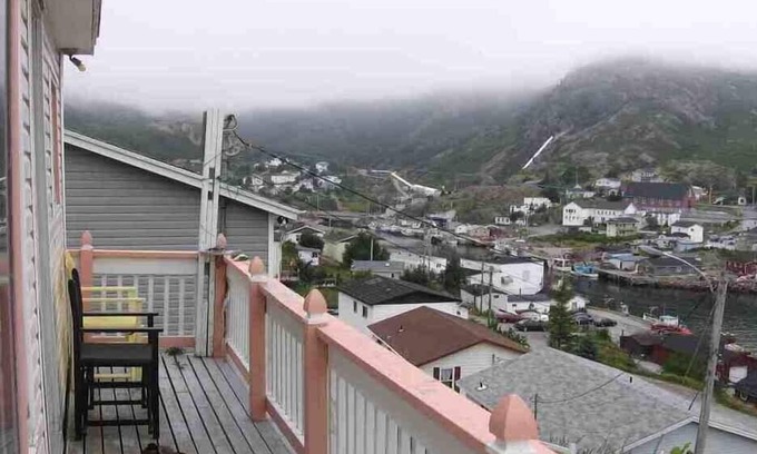 Petty Harbour Cottage | Caplin Cottage - Petty Harbour-Maddox Cove