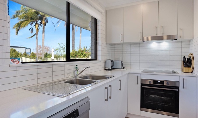 Merimbula Apartment | Capri Apartments: 2 bedroom (We have 1 upstairs and one downstairs apartment)