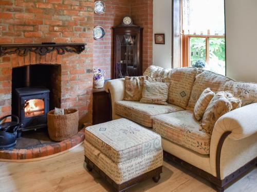 Winterton-on-Sea House | Capri Cottage