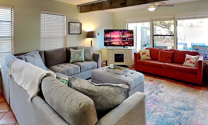 Fulton House | Caprice Cottage | Amazing Views of Aransas Bay!