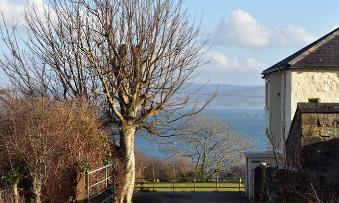Donegal House | Capstan Holiday Cottage