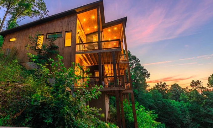 Ridges Over the Lake Cabin | Capstone - Aska Adventure Area