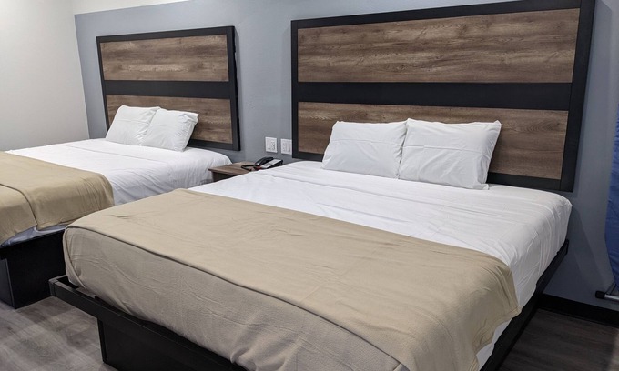 Mont Belvieu Hotel | Captain Suites