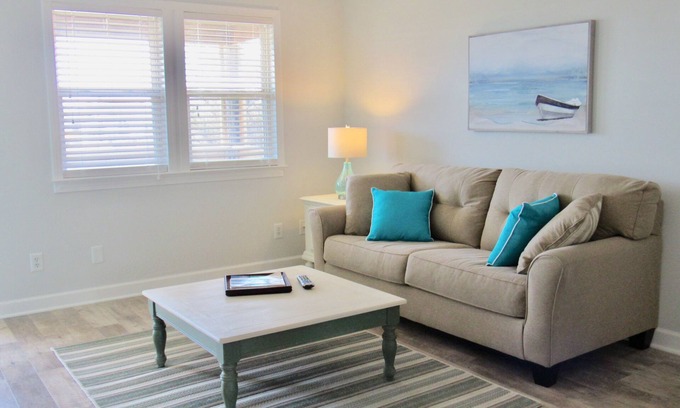 Nags Head Apartment | Captains Quarters, Less than 1 block to the beach!Covered Porch, Full Kitchen