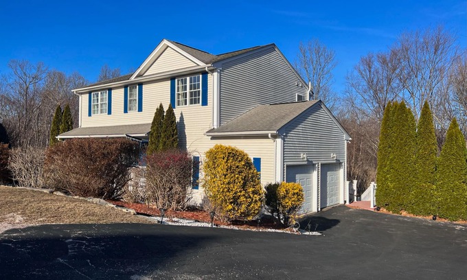 West Warwick House | Captivating Warwick Family Home