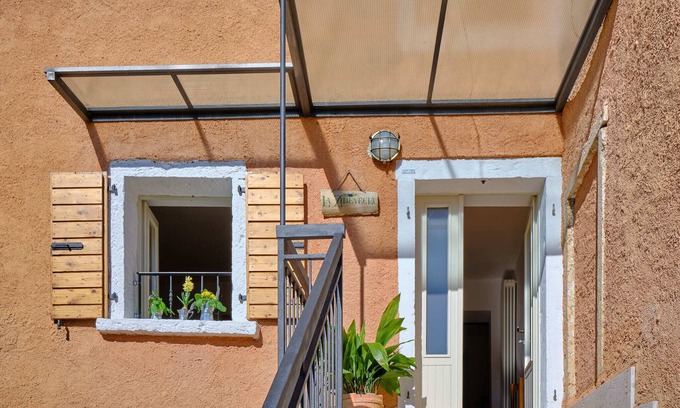 Costermano House | Caratteristica Casa Nelle Colline di Garda in Tranquillo Borgo Immerso nel Verde