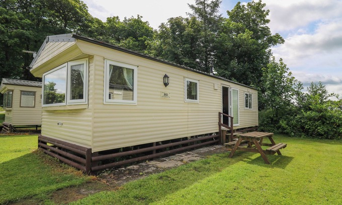 Ludchurch Cottage | CARAVAN 2 AT BLACKMOOR FARM, pet friendly, with a garden in Tenby
