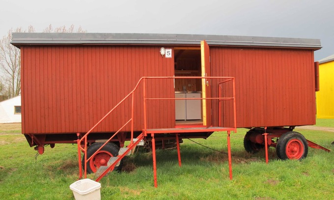 Buchberg Cabin | Caravan 5 rooms left - Caravan in the Wangelin garden with summer kitchen -