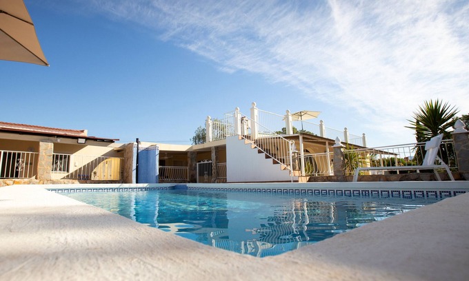 Mutxamel RV Rental | Caravan 'Mobilhome Mit Garten Und Pool' with Shared Pool, Wi-Fi and Air Conditioning