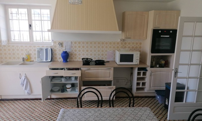 Saint-Corneille House | Caravane