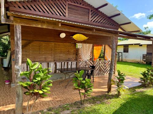 Roura Bed & Breakfast | Carbet Maripa
