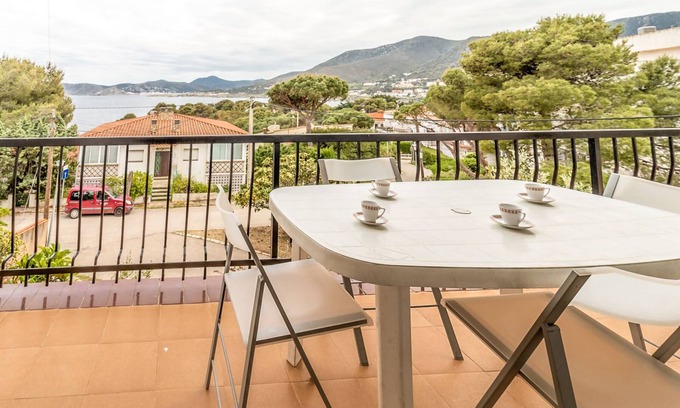 Llanca Apartment | Carboneras 45 - Apartment with terrace