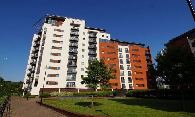 Atlantic Wharf Apartment | Cardiff Bay View Apartment