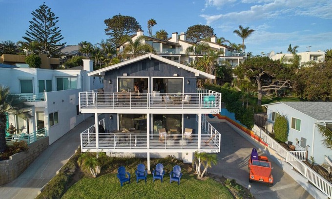 Cardiff-by-the-Sea House | Cardiff View Bungalows great for large group