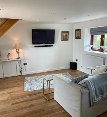Worlington House | Careful Cottage