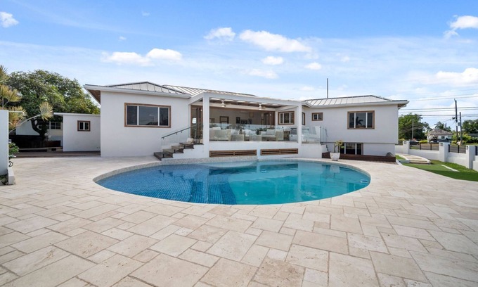 Silver Sands Villa | Caribbean Dream - Brand New 4 Bedroom Private Villa
