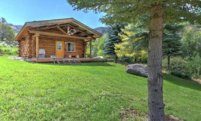 Glenwood Springs Cabin | Caribou Cabin in Glenwood Canyon on Sheep Ranch, Western Activities on Site!