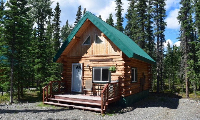 Tok Cabin | Caribou Cabins