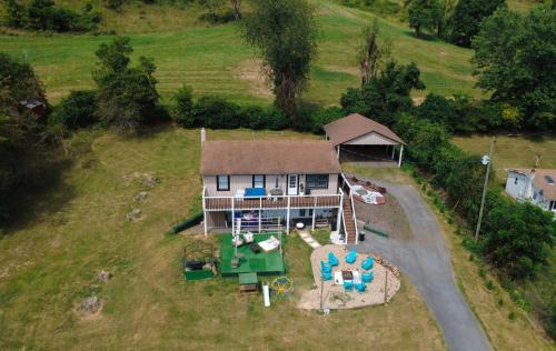 Valley Springs House | Carloover Vista: Mountain Escape