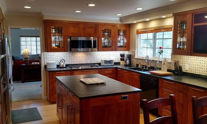 Rancho Rio Vista House | Carmel/Monterey Beautiful 3 Br 2.5 Bath Home In The Woods