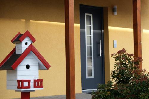 Nuedlingen Apartment | Caro's Ferienwohnung