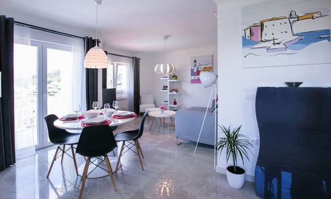 Cavtat Apartment | Carol Royal 2 Family Villa With Pool and Spectacular Sea View In Cavtat