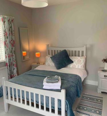 Carrick Apartment | Carol's Cottage (Studio Apt) - Wild Atlantic Way