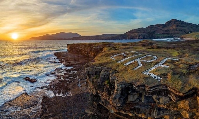 Carrick Cottage | Carol's Cottage (Studio Apt) - Wild Atlantic Way