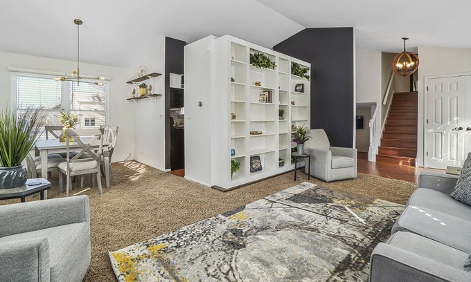 Carol Stream House | Carol Stream Rental