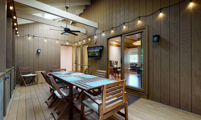 Highlands Apartment | Carolina Square - In Town Apartment Highlands NC