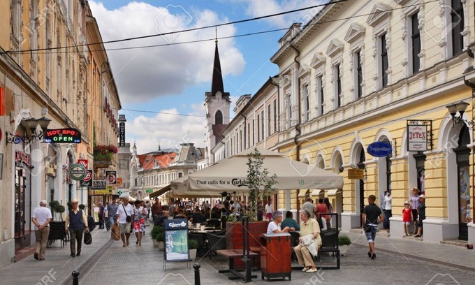 Oradea Apartment | Carolina Sweet Apartment