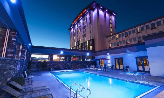 Haysboro Hotel | Carriage House Hotel & Conference Centre