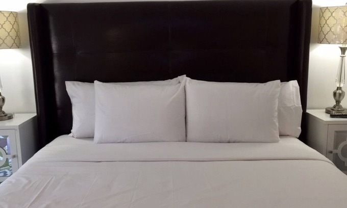 Hamden Hotel | Carriage House