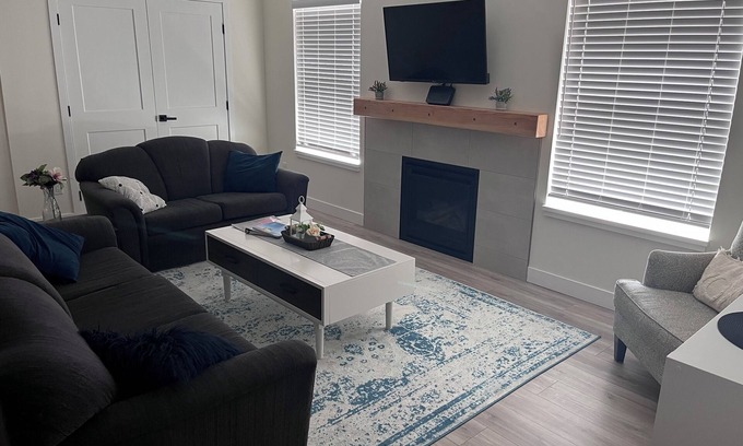 Cumberland House | Carriage house with electric car charger