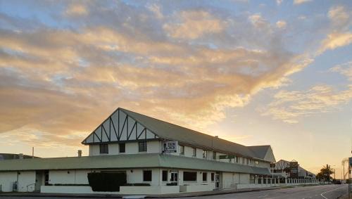 Maryborough Hotel | Carriers Arms Hotel Motel