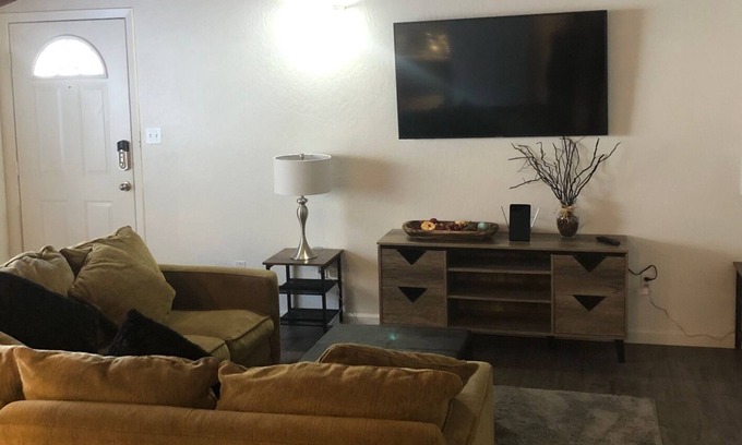 Carson City Condo | Carson City Newly Renovated Duplex