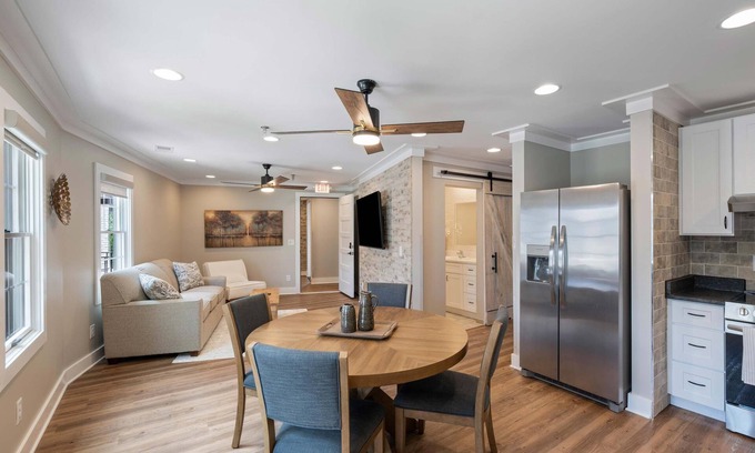 Franklin Condo | Carters Court Serene Suite