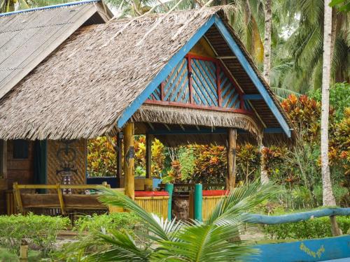 Pulau Masokut Bed & Breakfast | Carve Bay Mentawai