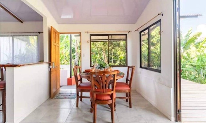 San Isidro de El General House | Casa Hummingbird Peace & Nature