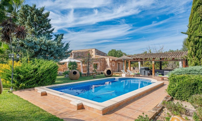 Sencelles Villa | CAS MOSTATXET (SENCELLES) - Beautiful finca with private pool surrounded by a beautiful ga