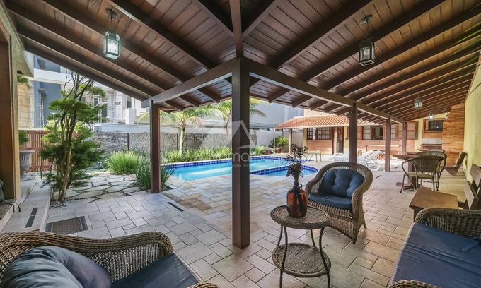 Bombas House | Casa Água Marinha 8 Quartos Para 30 Pessoas a 100 Metros do mar - Vivamariscal