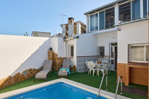 Cuevas Bajas House | Casa Ángeles