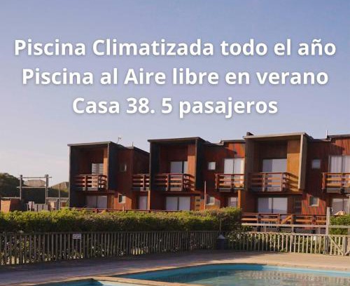 Pichilemu House | Casa 38 en Condominio Piscina climatizada 5 pax