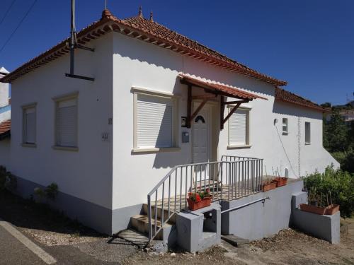 Batalha House | Casa 4 Estaçoes