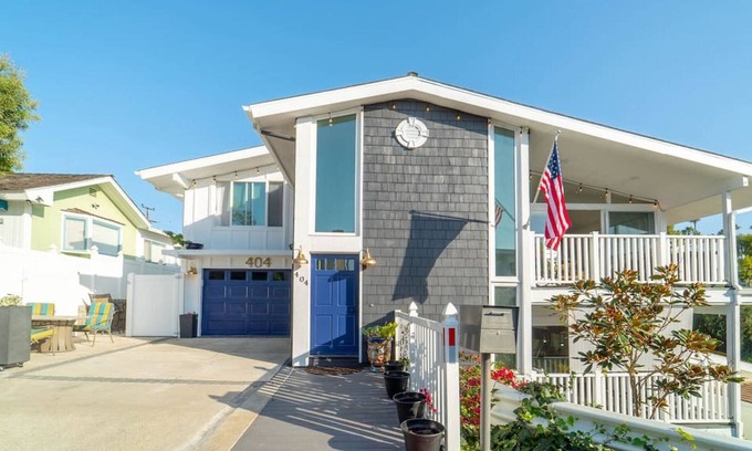 Corona del Mar House | Casa 404 Corona Del Mar