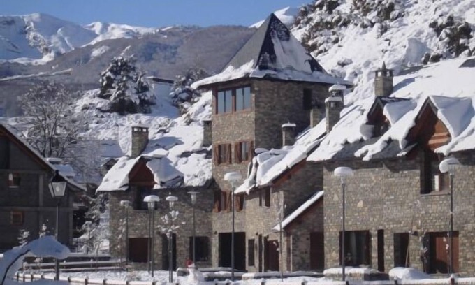 Sallent de Gallego Cottage | CASA ABADIA for 10/12 people