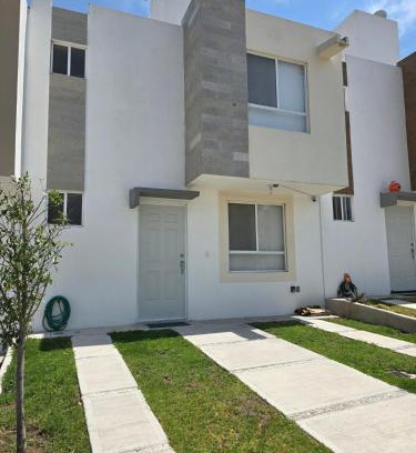 Queretaro House | Casa acogedora en condominio privado